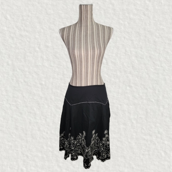 JohnPaulRichard Petite Skirt - Picture 1 of 11